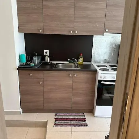 Fillio 's Apartment, Apartment *