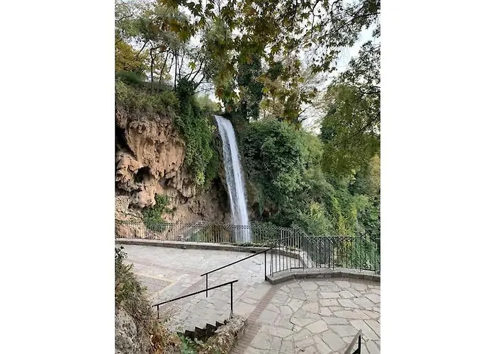 υπέροχο στους καταρράκτες της έδεσσας * 埃泽萨